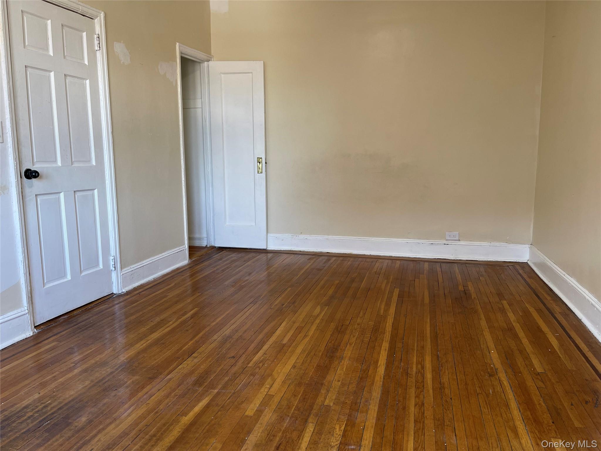 590 E Third Street 4o Property Photo 17