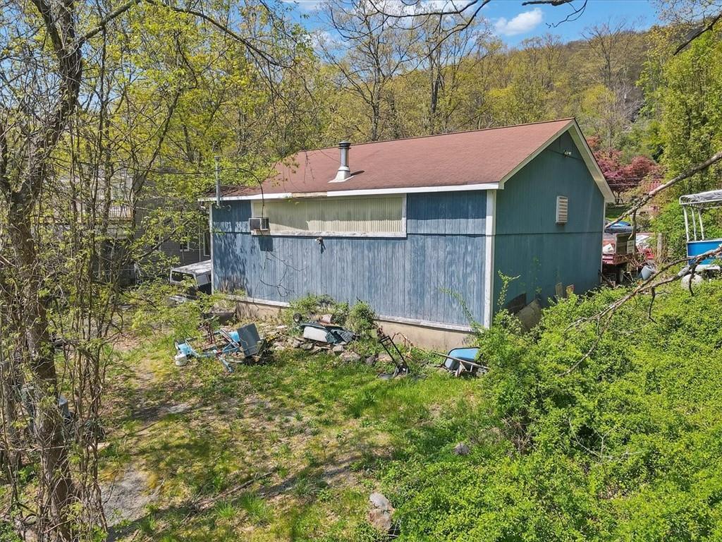186 Brook Trail Property Photo 10