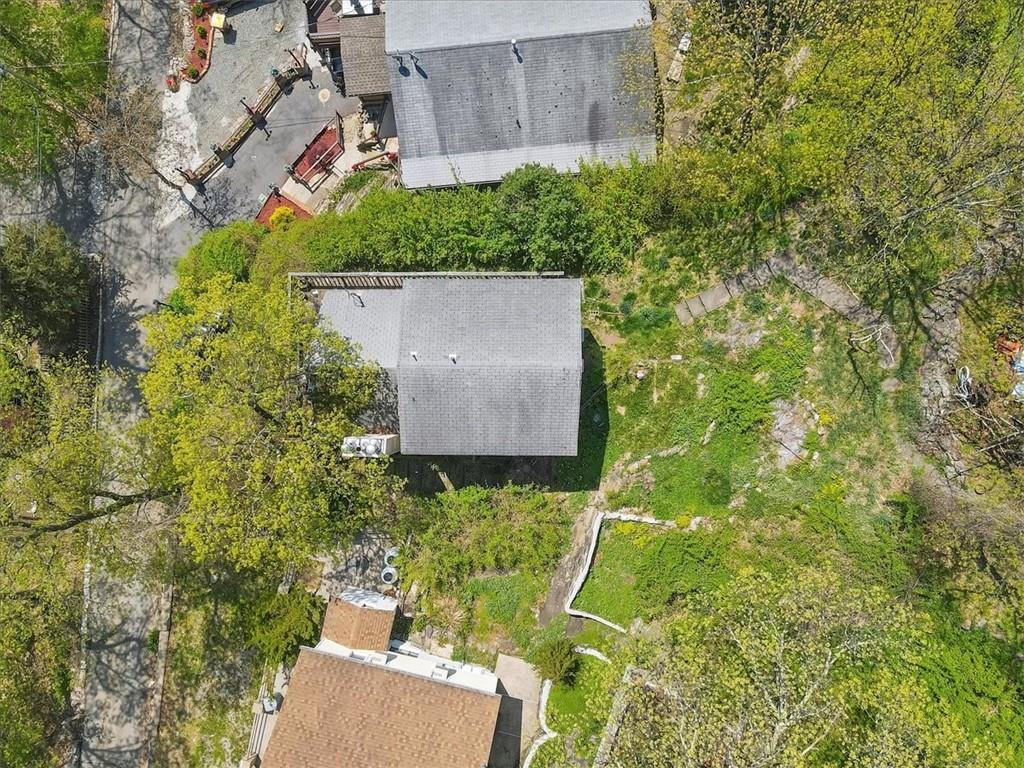 186 Brook Trail Property Photo 14