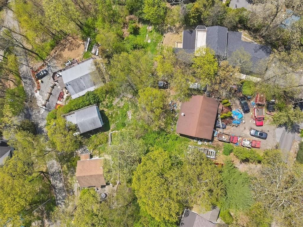 186 Brook Trail Property Photo 15