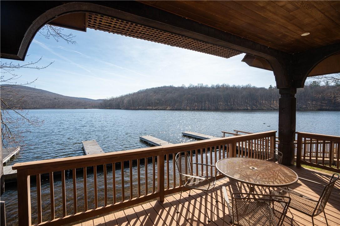 8 Beaver Pond Road Property Photo