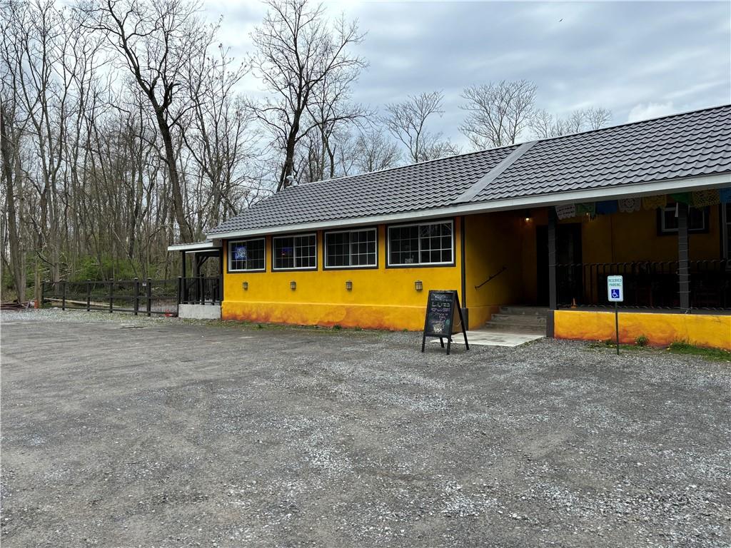 7909 Albany Post Road Property Photo