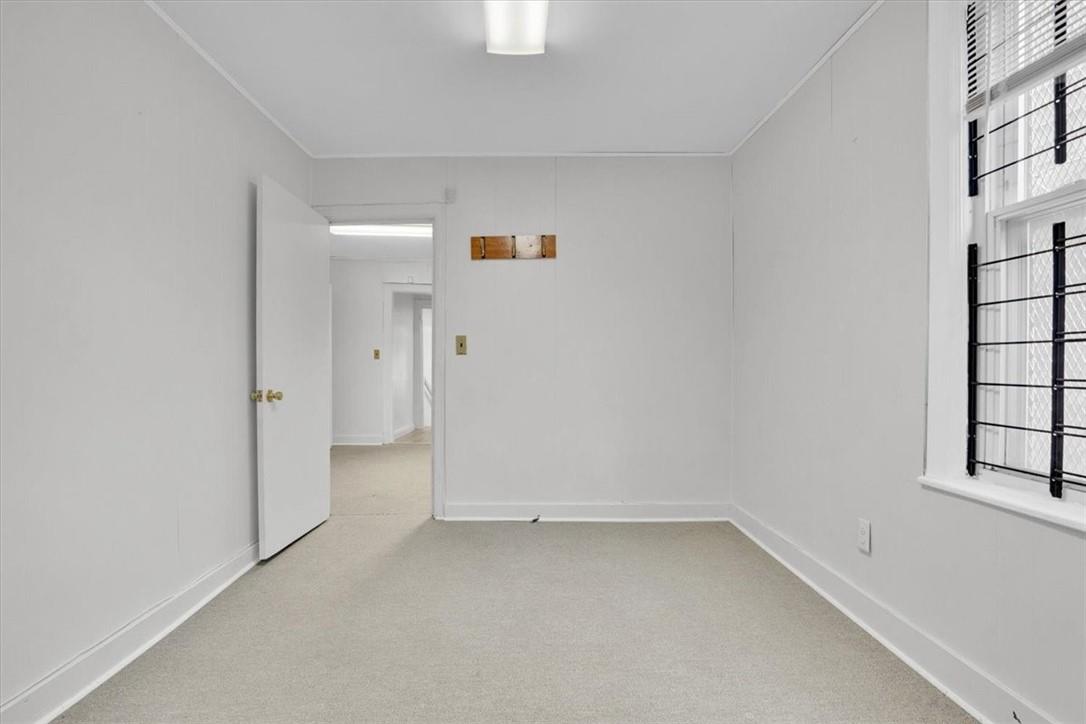 1073 White Plains Road 1 Property Photo 15
