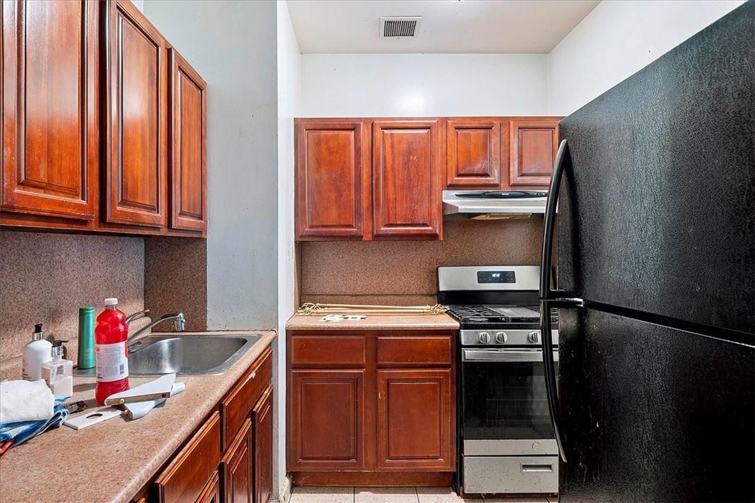 1012 Faile Street 1012a Property Photo 7