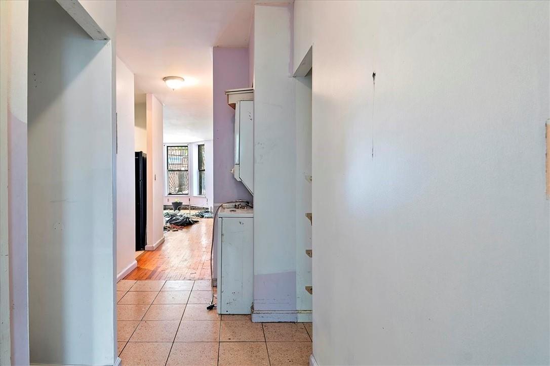 1012 Faile Street 1012a Property Photo 9