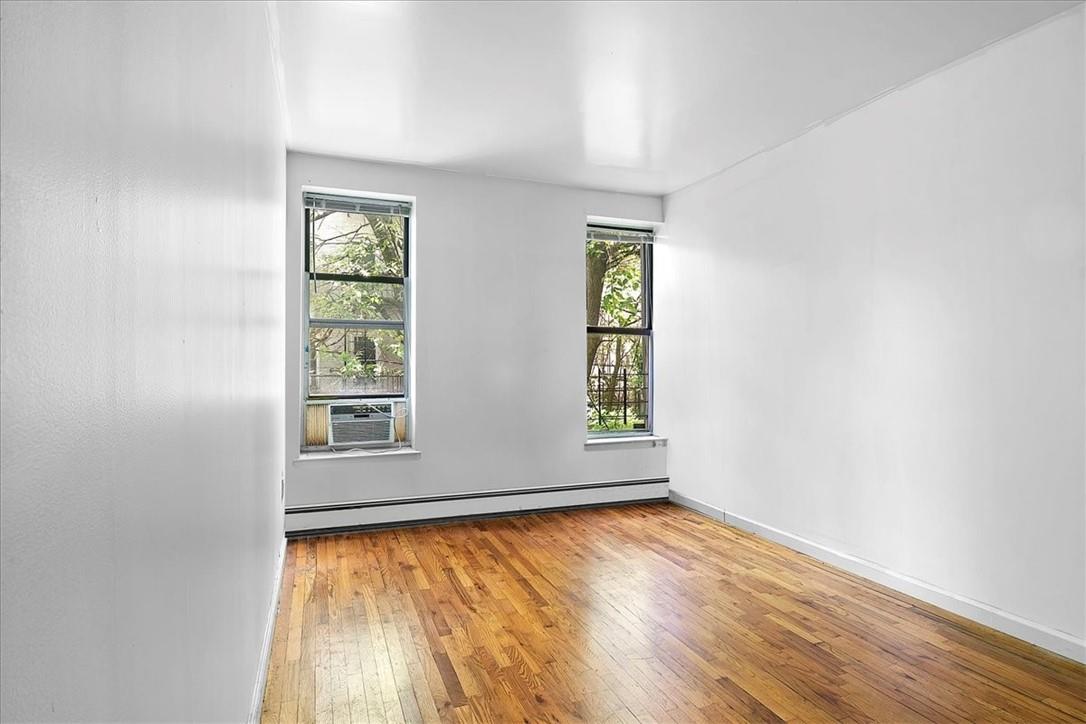 1012 Faile Street 1012a Property Photo 14
