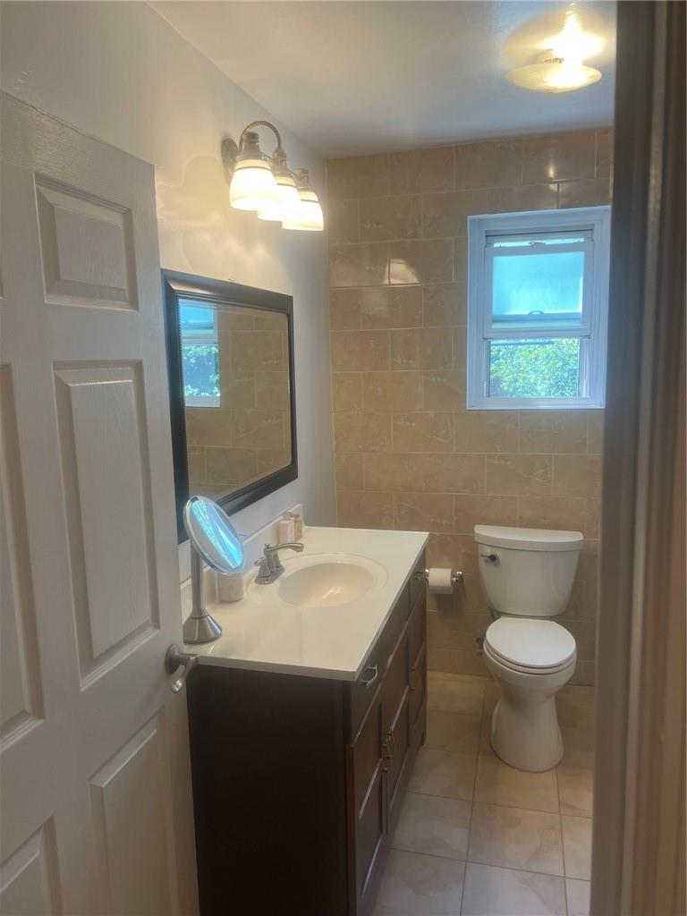 1357 Waring Avenue Property Photo 16