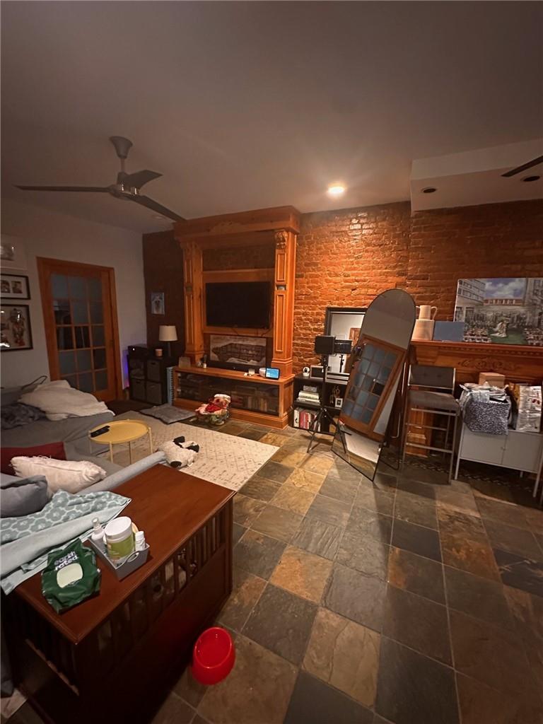 429 E 118th Street Property Photo 4