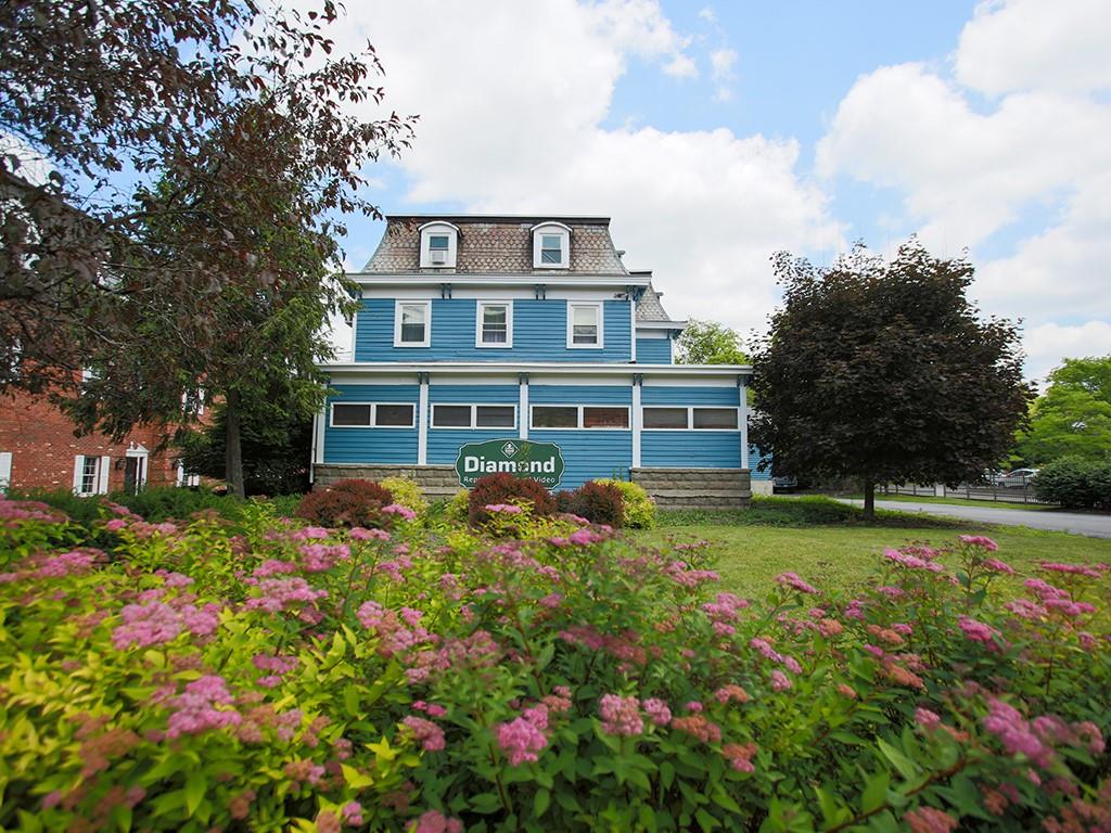 12 Scotchtown Avenue Property Photo