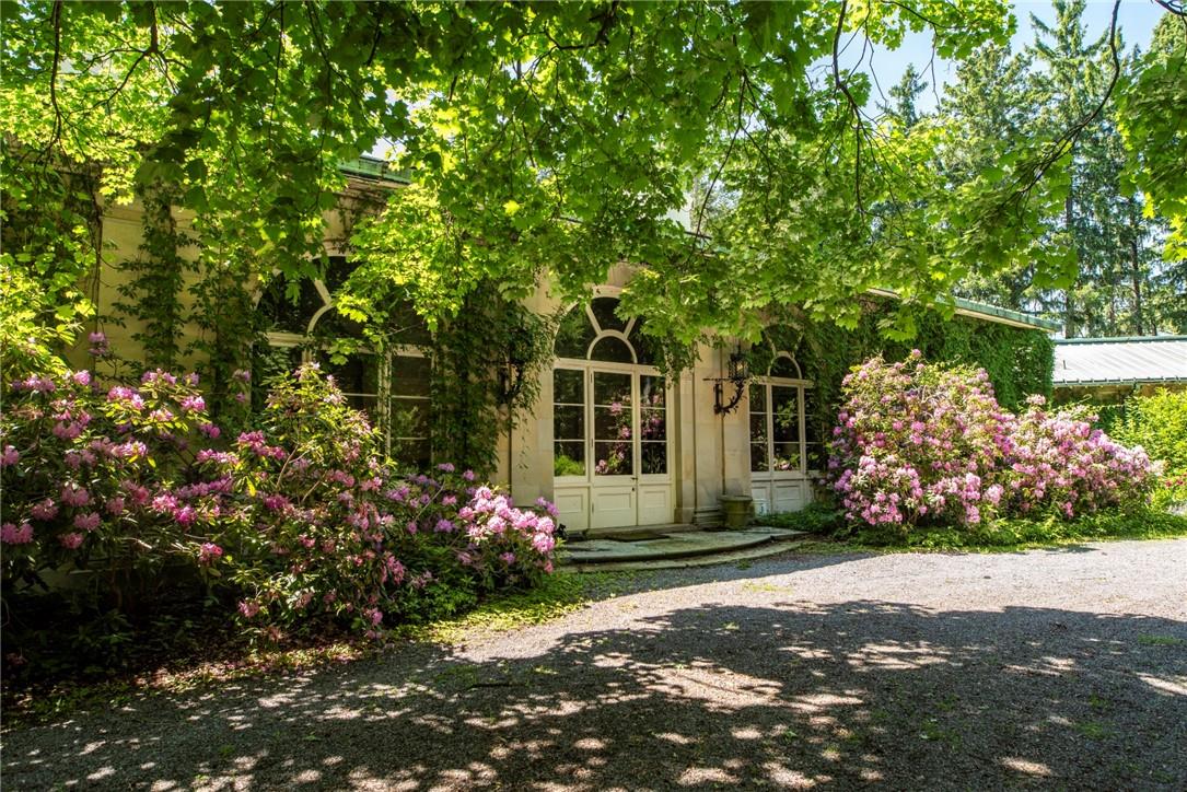 45 Hitchcock Lane Property Photo 31