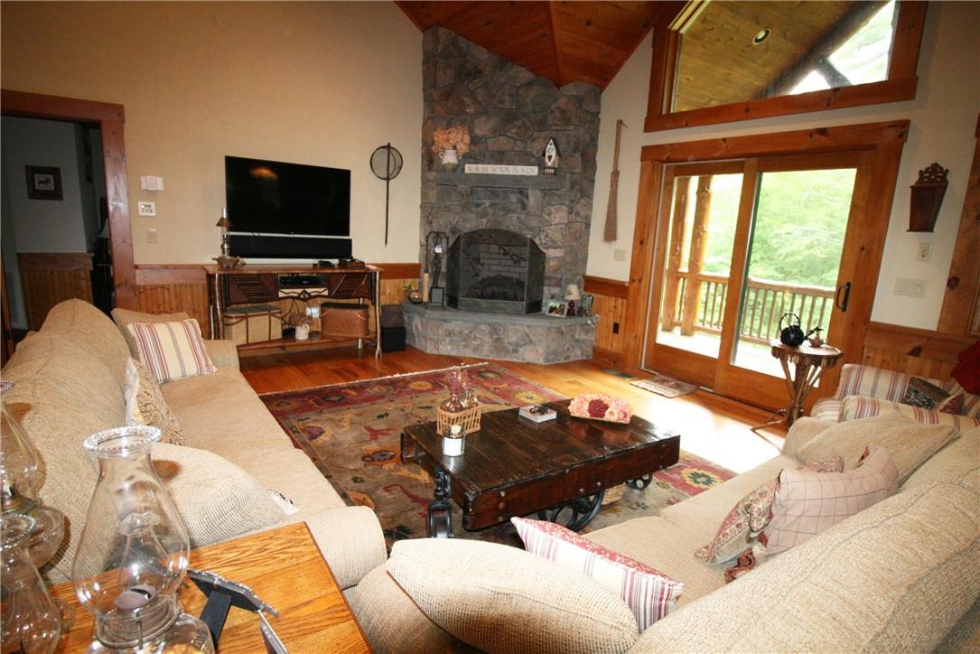 420 Woodstone Trail Property Photo 8