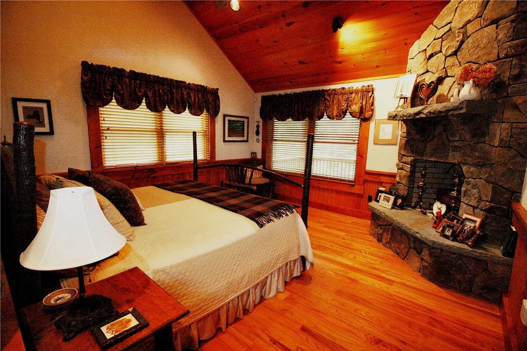 420 Woodstone Trail Property Photo 9