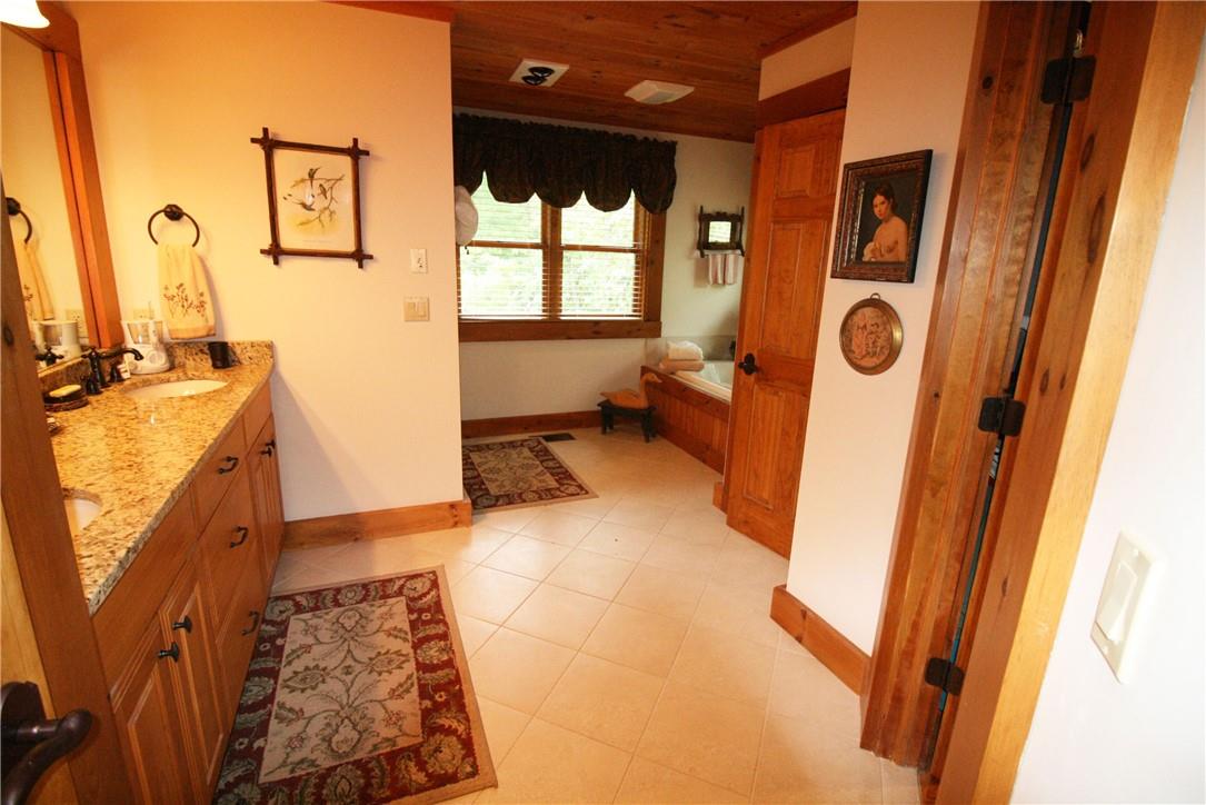 420 Woodstone Trail Property Photo 10