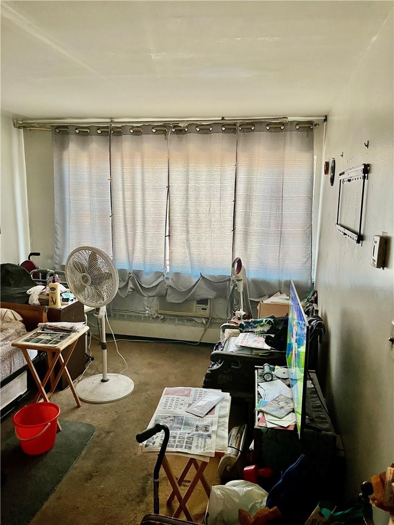 276 E 55th Street Property Photo 10