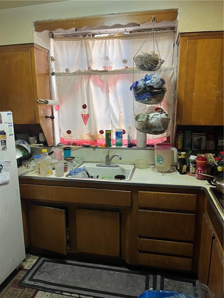 276 E 55th Street Property Photo 14