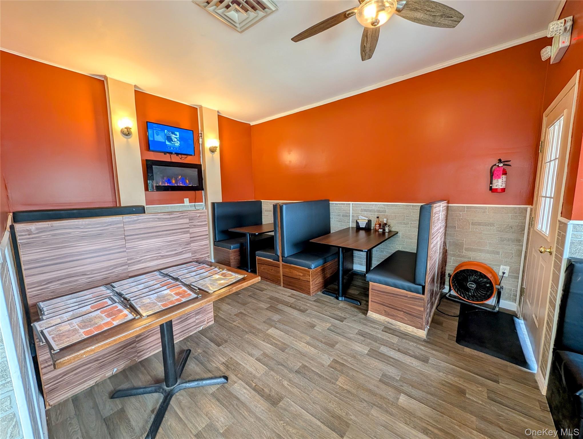 485 Broadway Property Photo 9