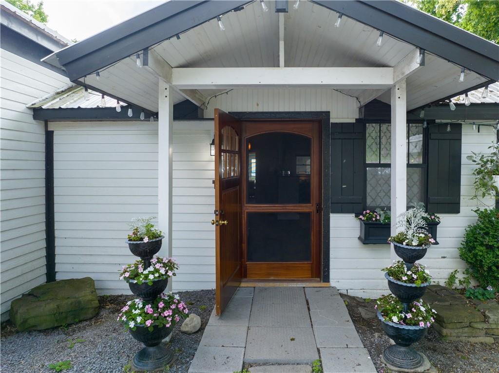 179 S Rainbow Shores Road Property Photo 3