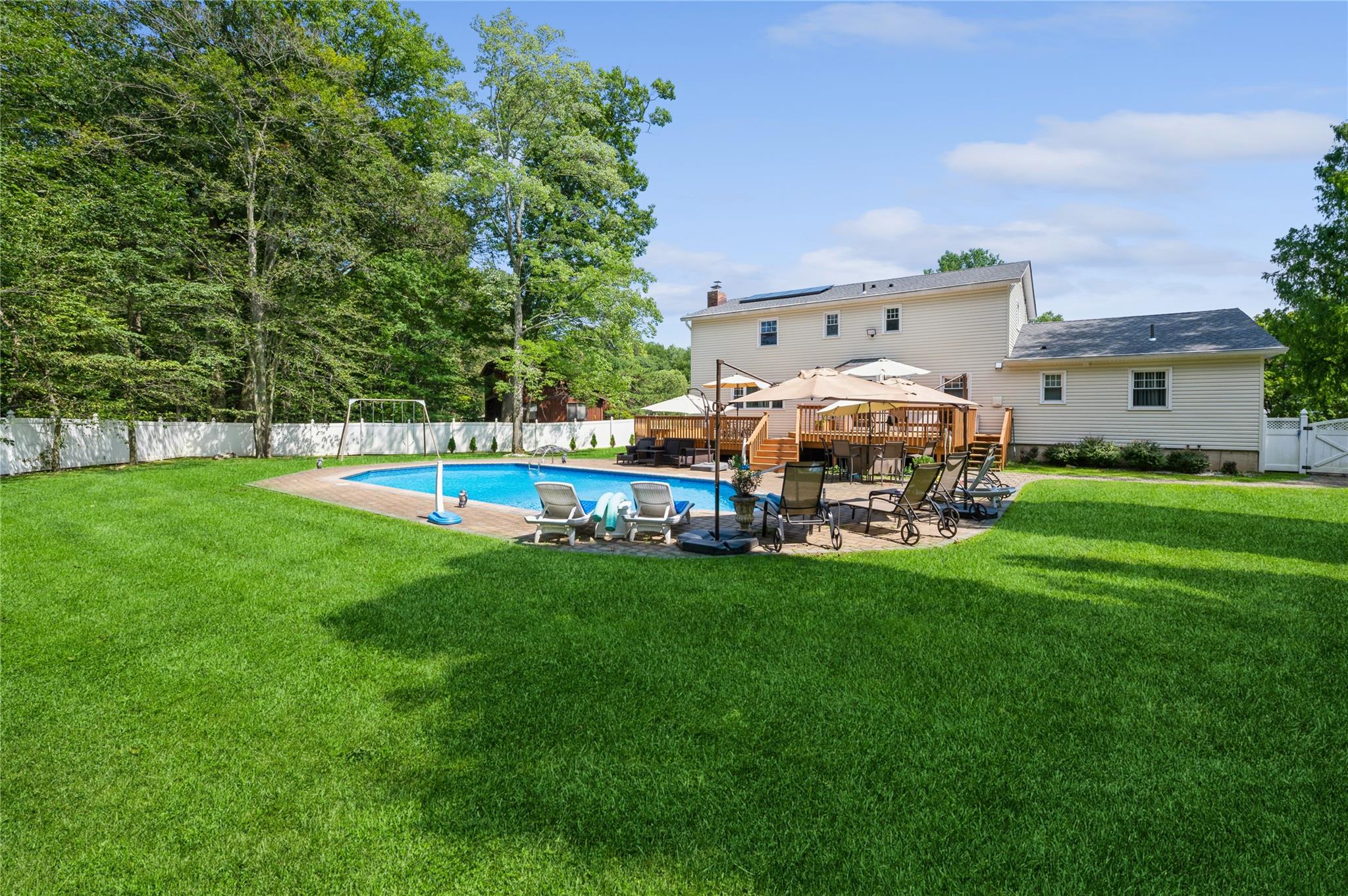 31 Brookline Way Property Photo 22