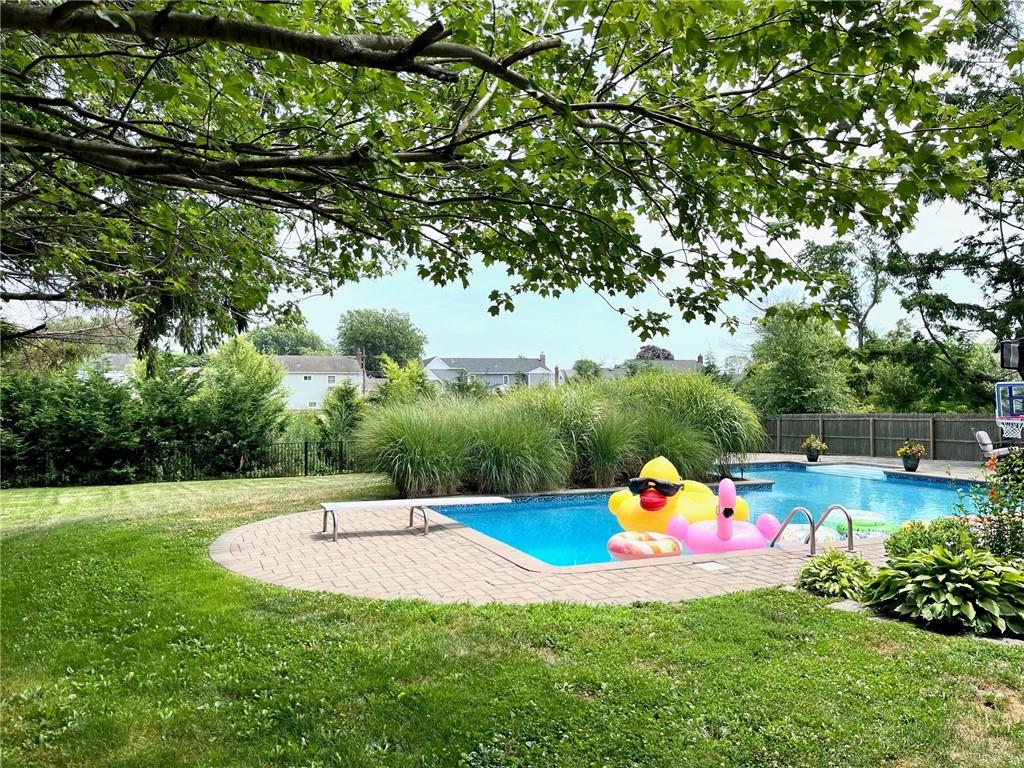 80 Udalia Court Property Photo 4