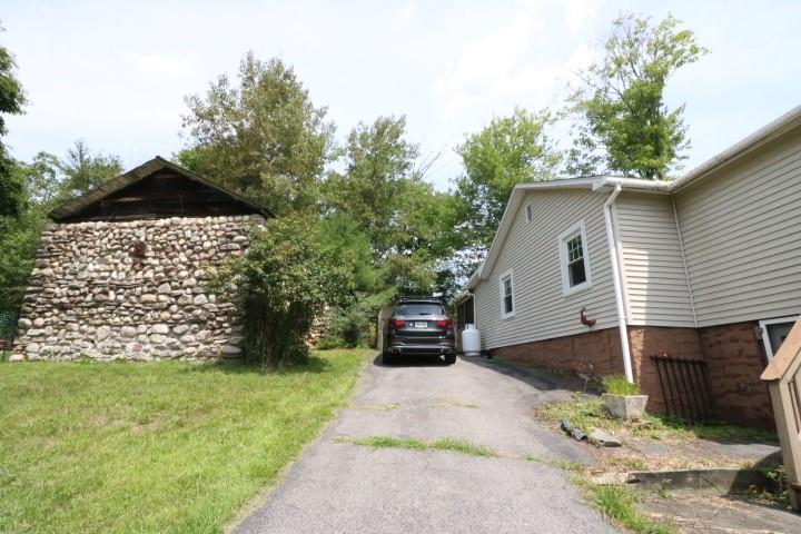 5 Chestnut Street Property Photo 2