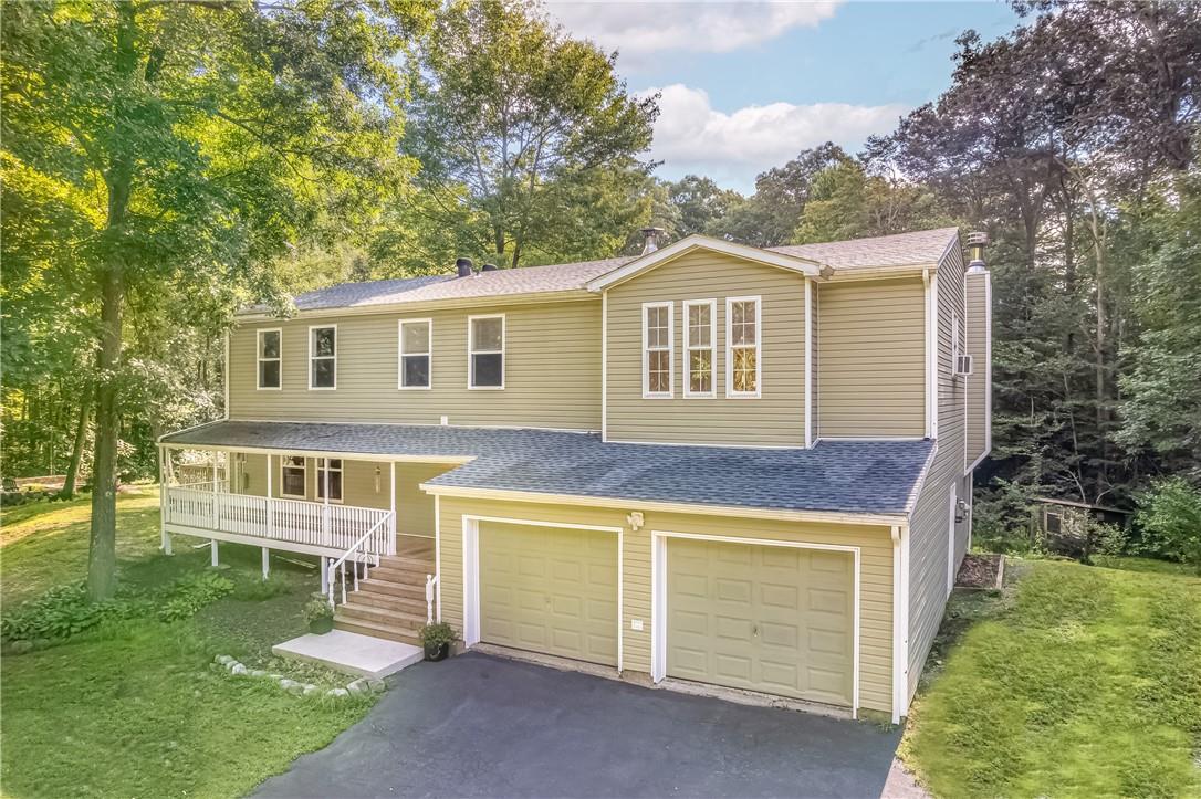 38 Country Pond Lane Property Photo