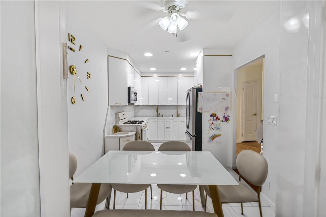 764 Kent Avenue 2 Property Photo 14