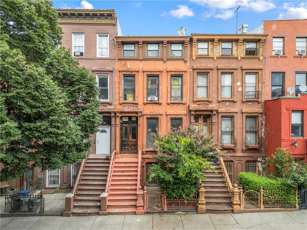 203 Hart Street Property Photo