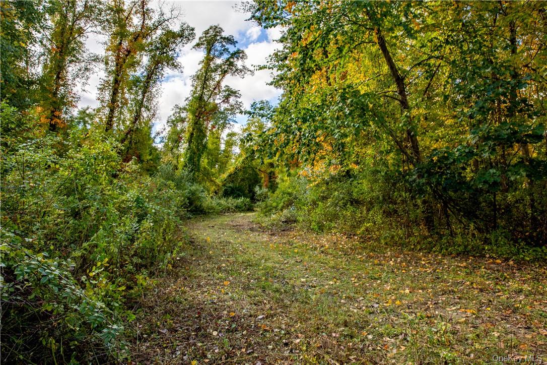 325-361 Old Post Road Property Photo 6