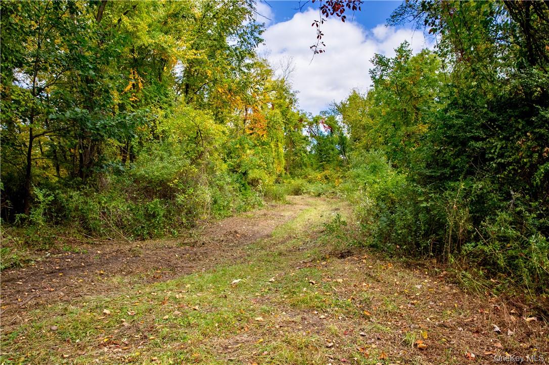 325-361 Old Post Road Property Photo 9