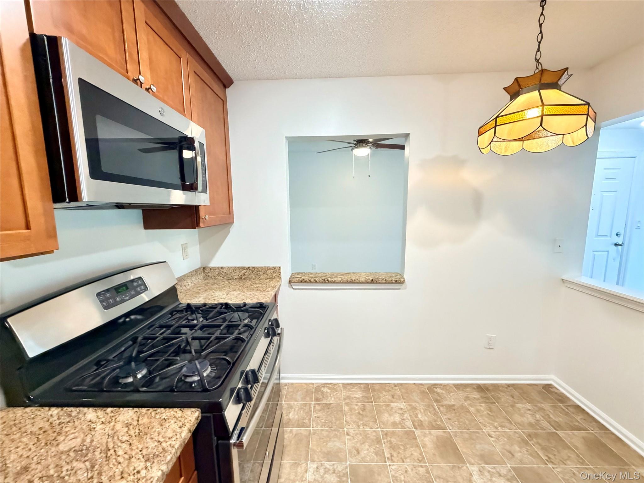 30 Huntington Circle Property Photo 12