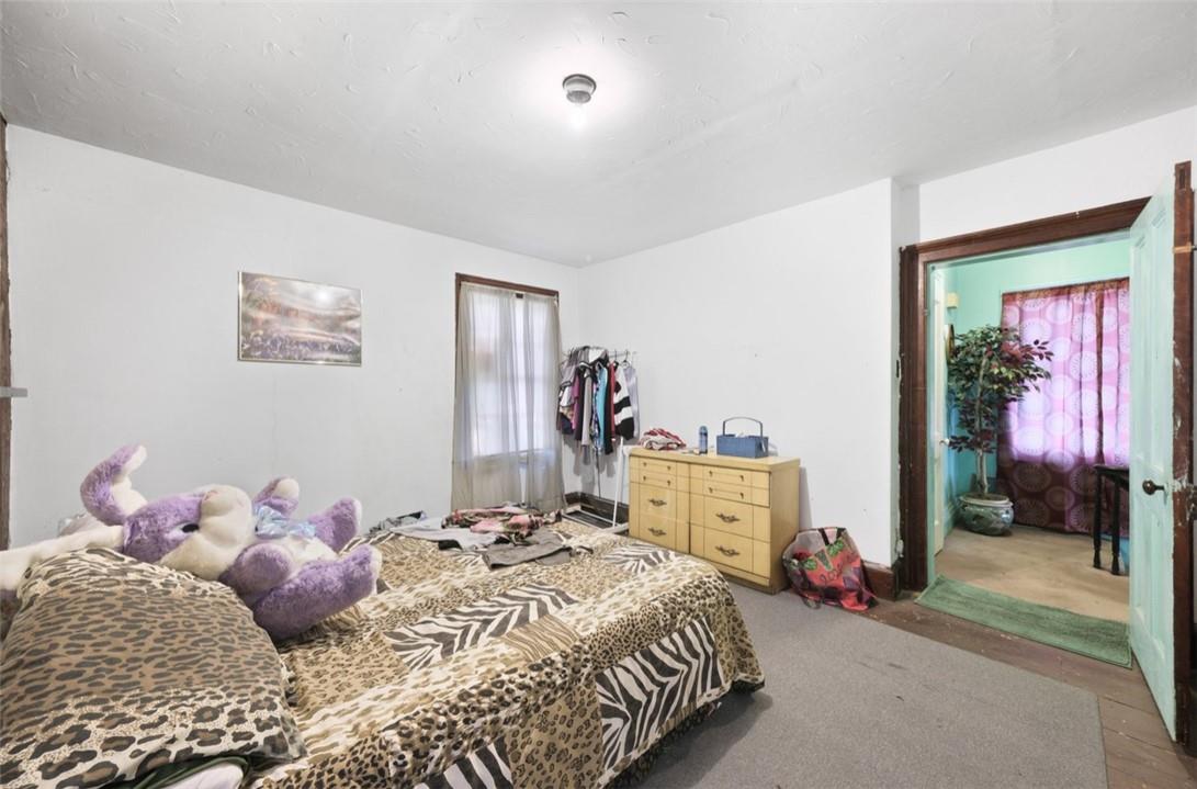 83 Montgomery Street Property Photo 8