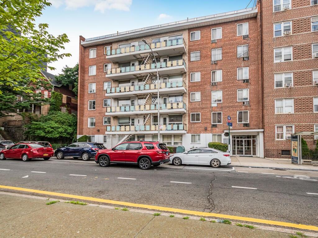 3201 Grand Concourse 2e Property Photo 11