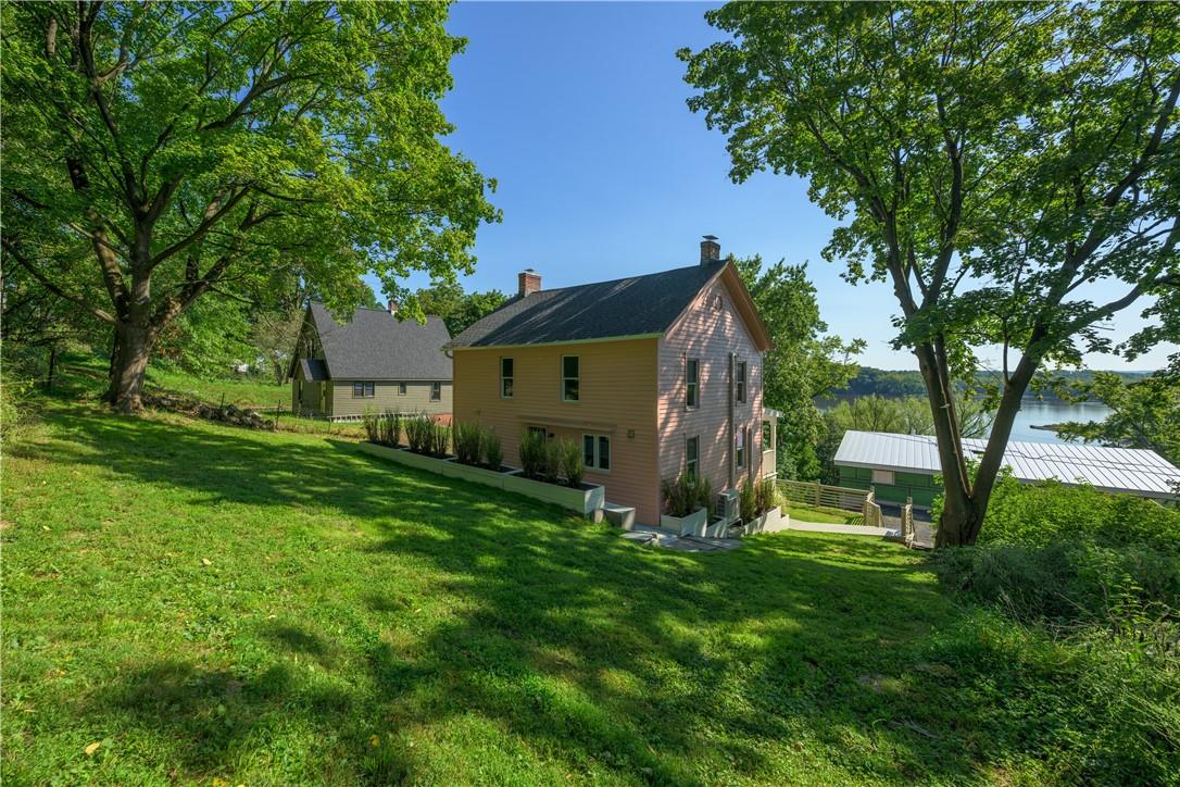 18 Riverside Avenue Property Photo 26