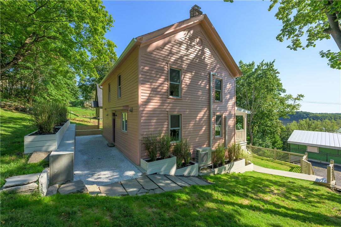 18 Riverside Avenue Property Photo 27