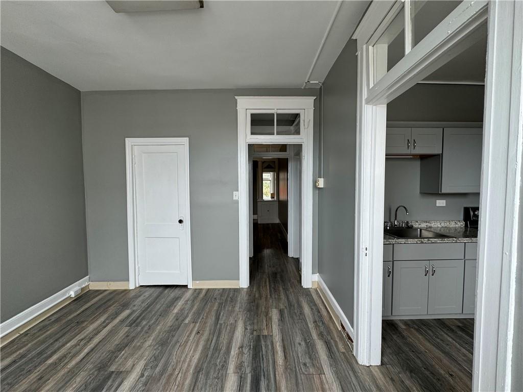 2 Raymond Avenue 2a Property Photo 1