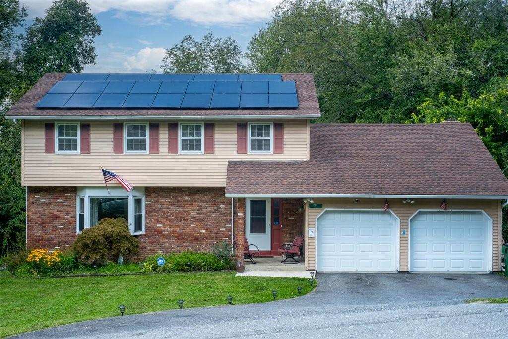 29 Hillview Drive Property Photo 2