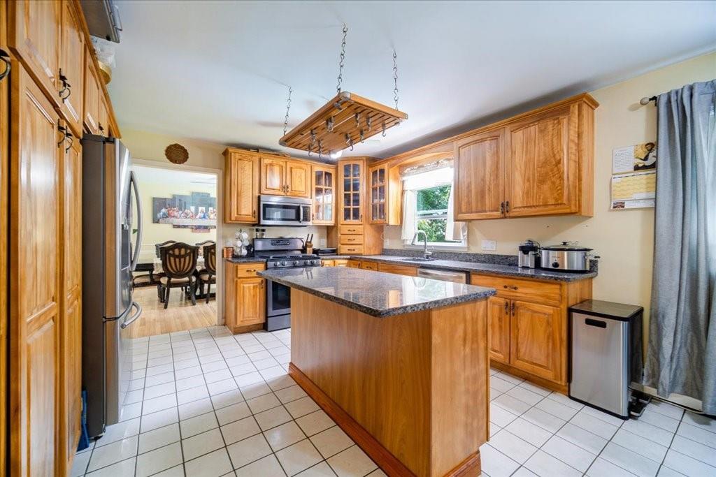 29 Hillview Drive Property Photo 7