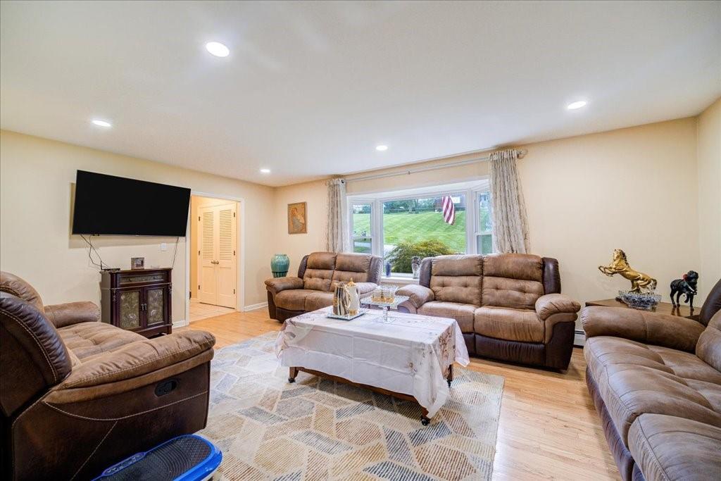 29 Hillview Drive Property Photo 14