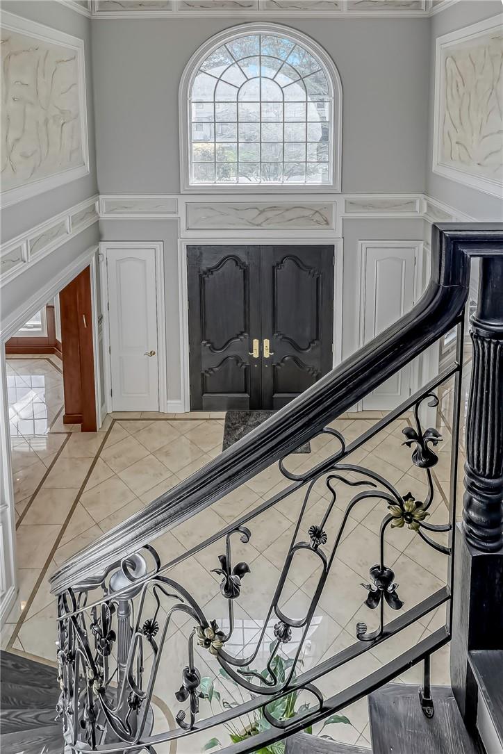 8 Van Winkle Road Property Photo 4