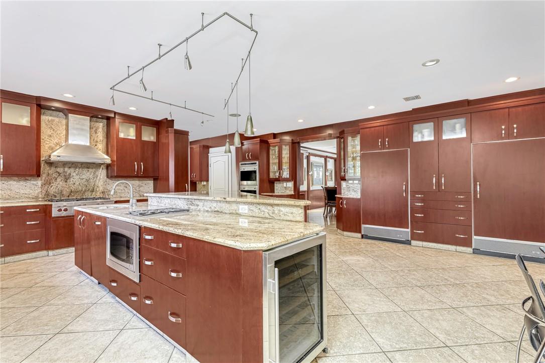 8 Van Winkle Road Property Photo 7