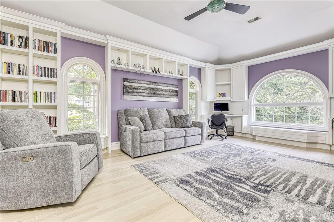 8 Van Winkle Road Property Photo 11