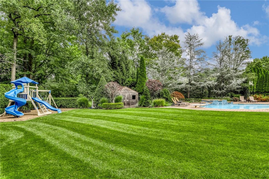 8 Van Winkle Road Property Photo 32