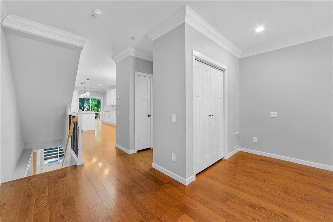 170 Grand Street Property Photo 7