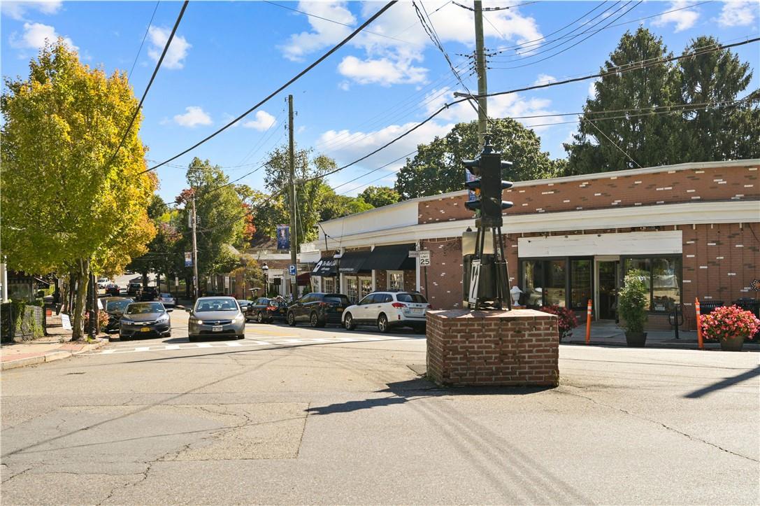 170 Grand Street Property Photo 33