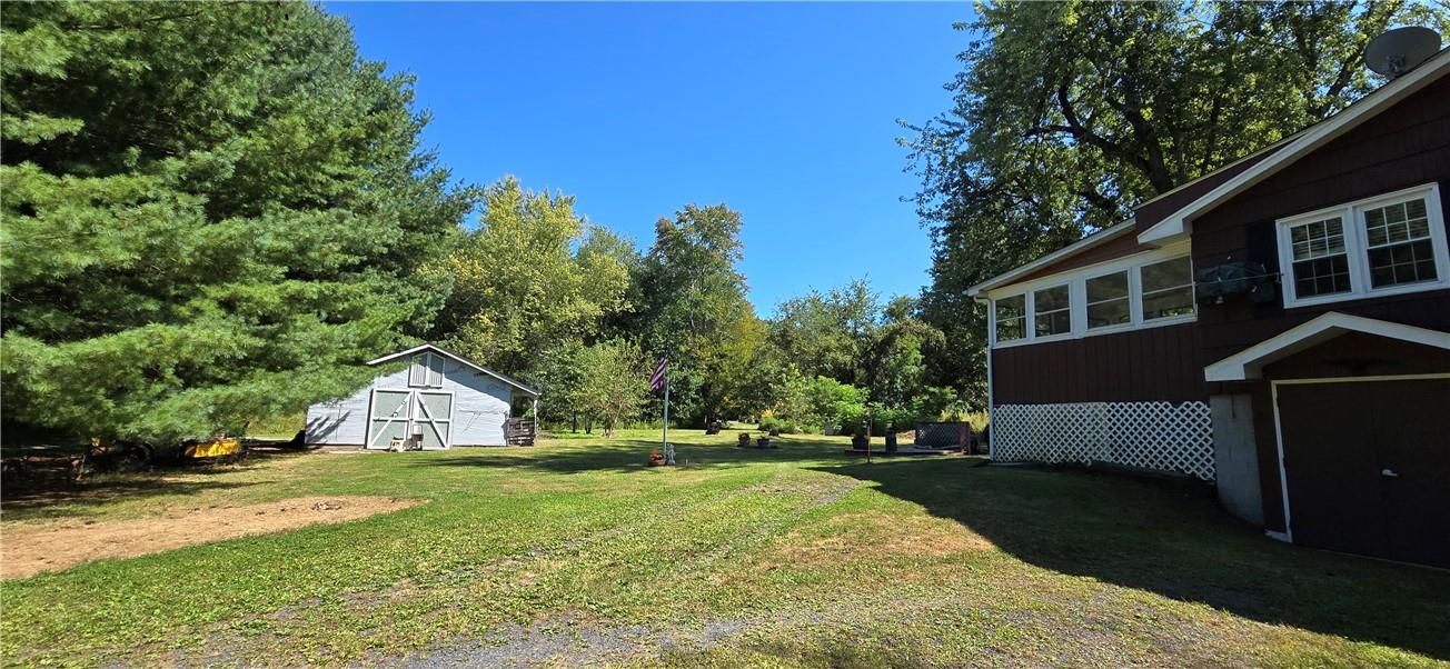 345 Quaker Street Property Photo 21