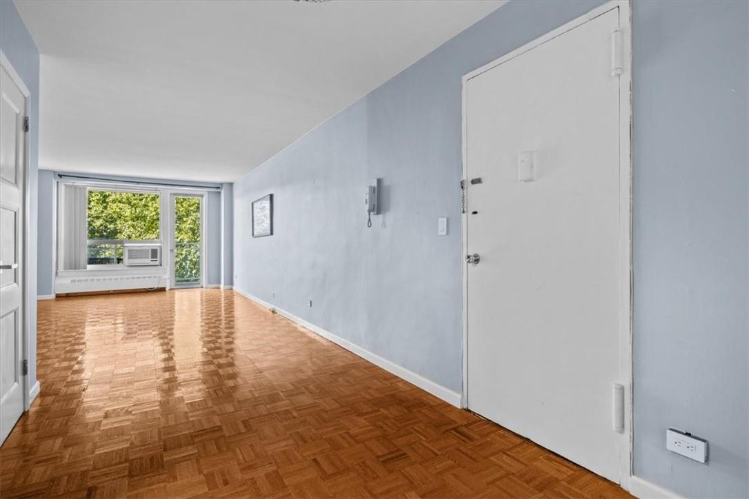 2575 Palisade Avenue 2j Property Photo 4