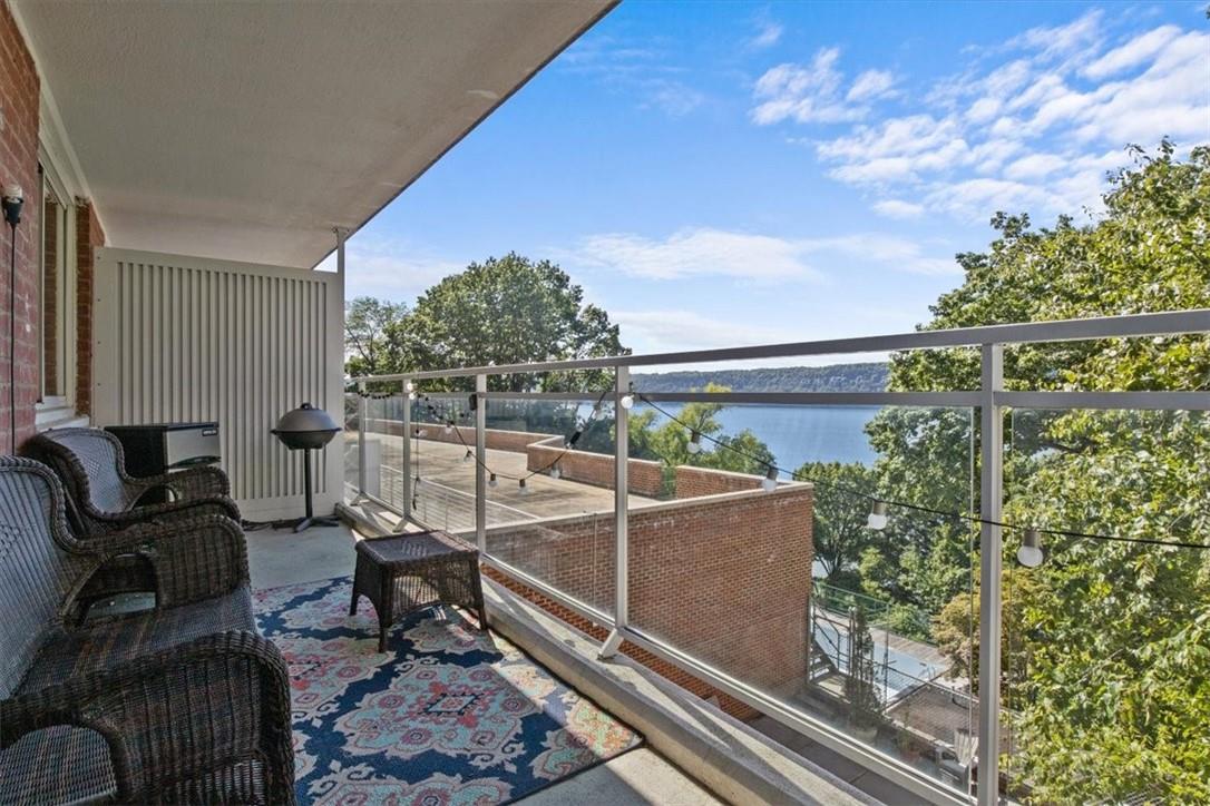 2575 Palisade Avenue 2j Property Photo 13