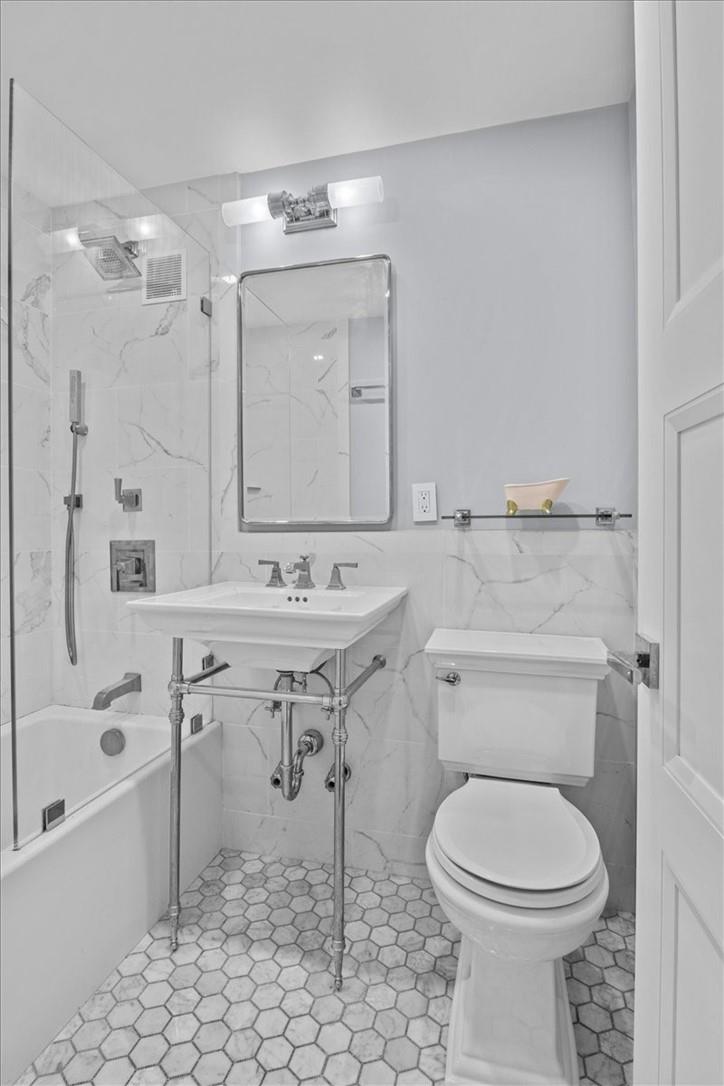2575 Palisade Avenue 2j Property Photo 15