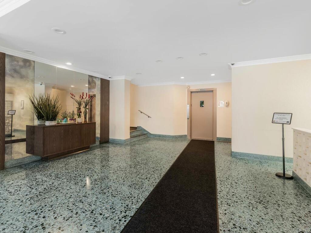 642 Locust Street 2d Property Photo 13