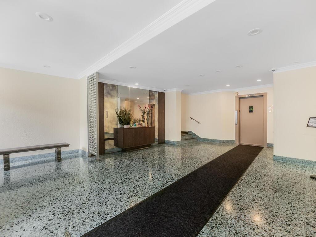 642 Locust Street 2d Property Photo 15